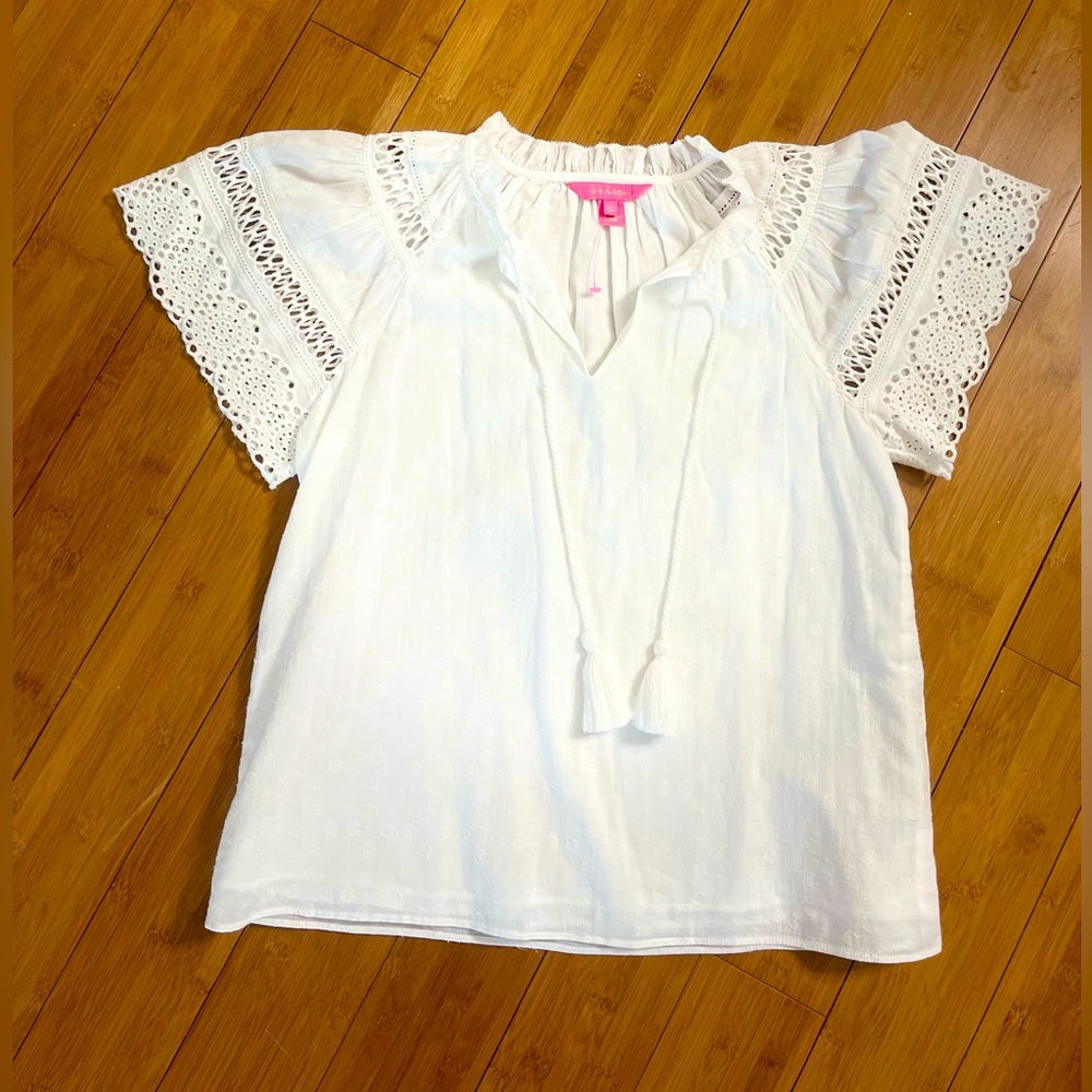 Nwt Lilly Pulitzer white Candee top🥰
